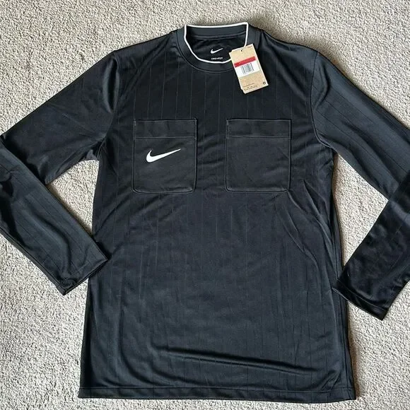 Nike Men’s Dri-FIT Long sleeve Referee II Jersey!